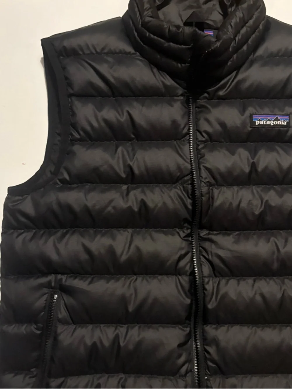 Youth Patagonia Black Down Sleeveless Puffer Vest - Picture 3 of 8